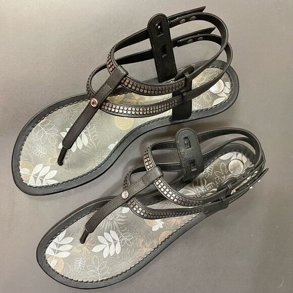 Grendene Brazil Autumn Run Silver Studded Flexpand Gladiator Small Heel Sandals - Picture 2 of 16